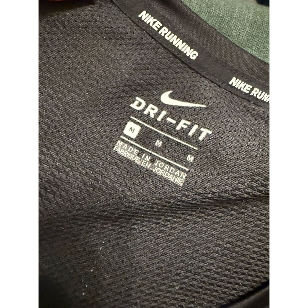 Nike Black Miler Dri-FIT Long Sleeve Athletic Running Top Size Medium - Picture 3 of 3